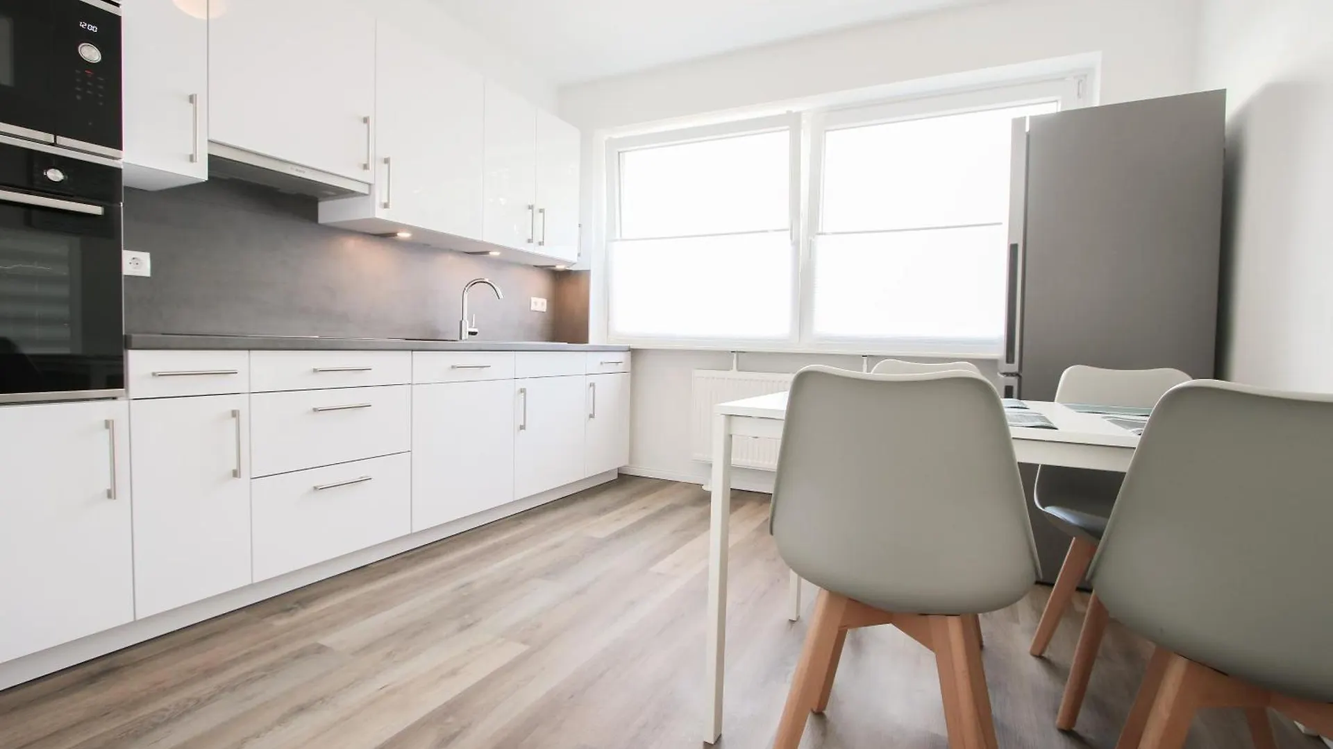 Modernes Und Zentrales 4 Zimmer Apartment Hamburg